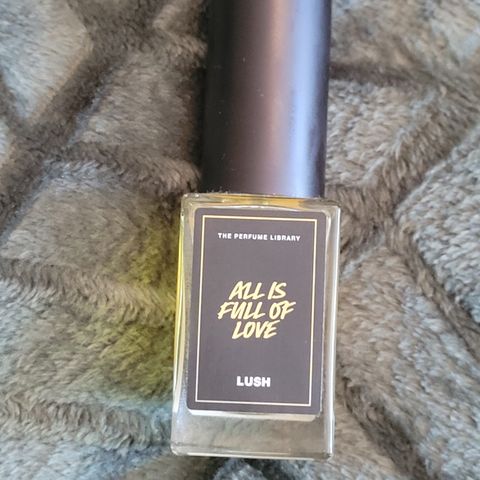 All Is Full Of Love LUSH parfyme 15ml