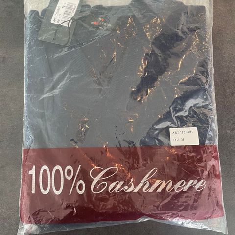 Helt ny 100% Cashmere Woolzone "genser"  Medium