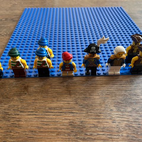Lego Pirates - Minifigurer