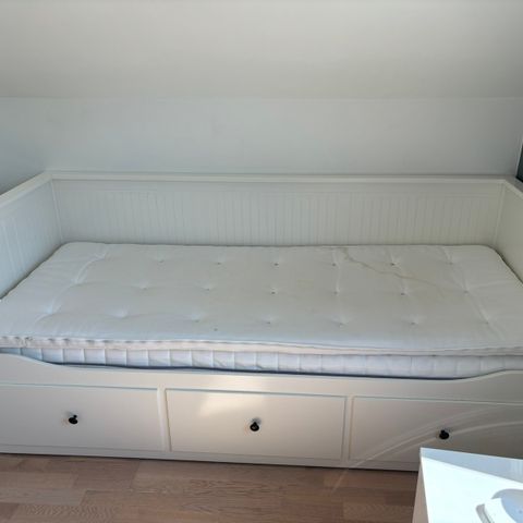 IKEA Hemnes dagseng selges