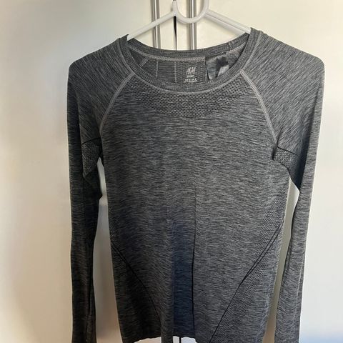 Genser - løpegenser h&m sport str small