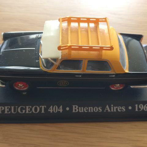 DeAgostini Taxi modell - Peugeot 404 Buenos Aires
