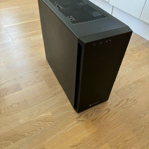 Kraftig brukt gaming PC | 1080 TI 11GB | Ryzen 5 5600X | 2TB SSD | 16 GB RAM