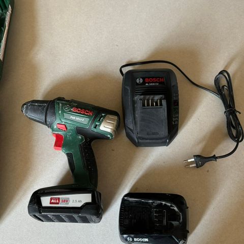 Drill Bosch PSR 18 m. 2 batterier selges billig