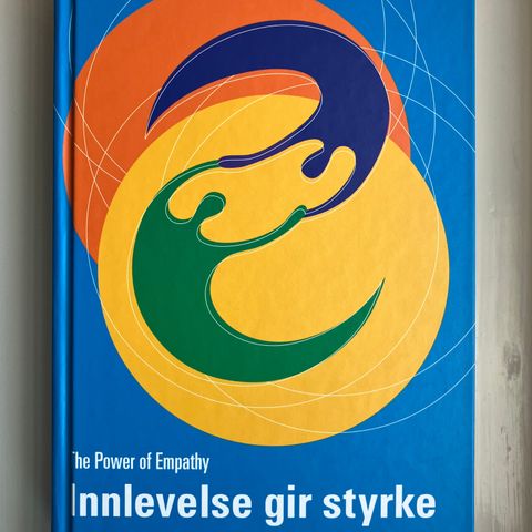 Boken "Innlevelse gir styrke" / The Power of Empathy - som ny :)