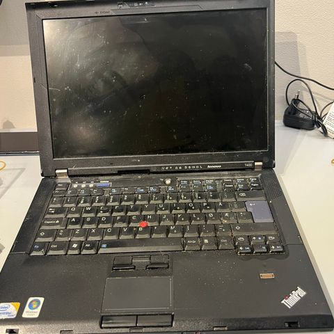 Lenovo thinkpad t400 (defekt)