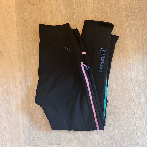 Norrøna Fjørå Flex1 pants (W) inklusiv frakt.