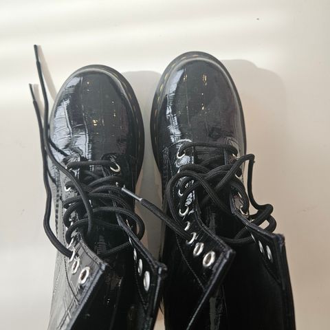 Dr martens boots