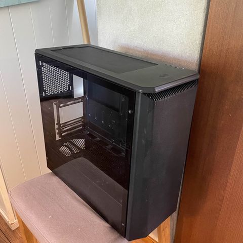 Phanteks p400a kabinett med 2 rgb vifter