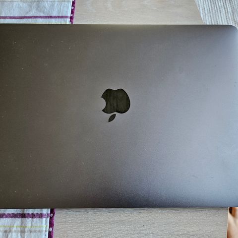 MacBook Pro 13"  (2018)