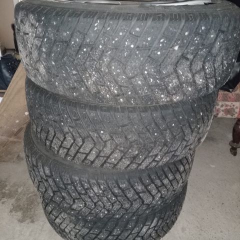 Goodyear piggdekk 4stk a 150/ 4 for 550