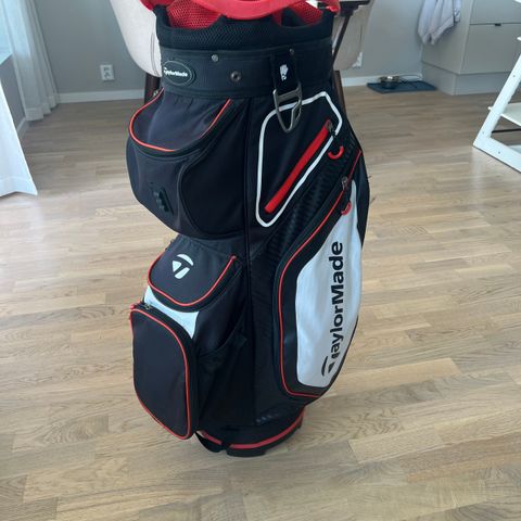 TaylorMade cart bag