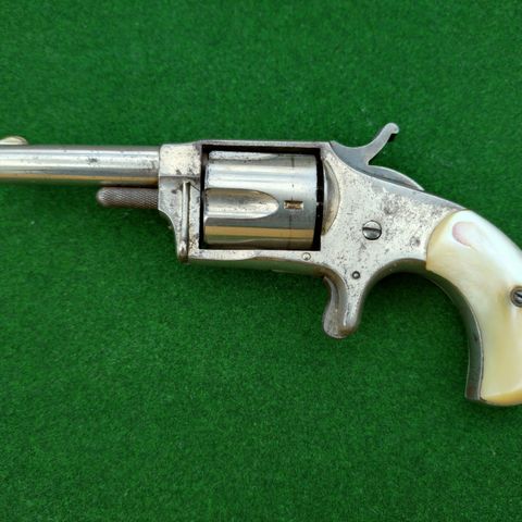 Antikk revolver Hopkins & Allen Ranger No2 .32 cal. RF