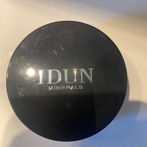 Idun mineral foundation freja