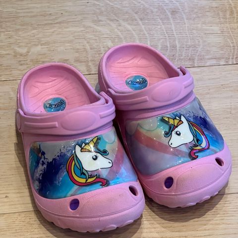 Ponny «Crocs» str. 31