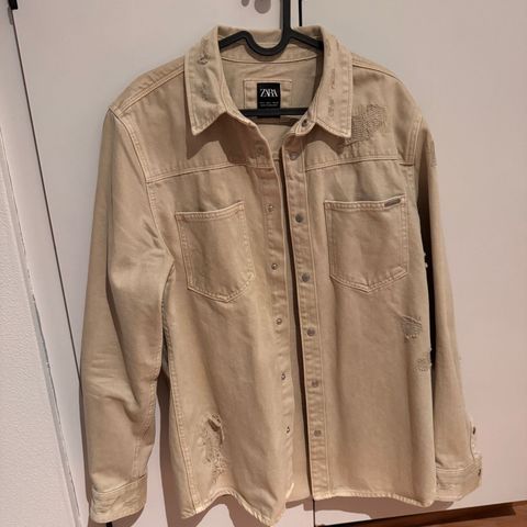 Beige Zara jakke