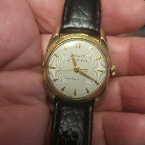 BULOVA 1954 USA...23 jewles. Selfwinding.