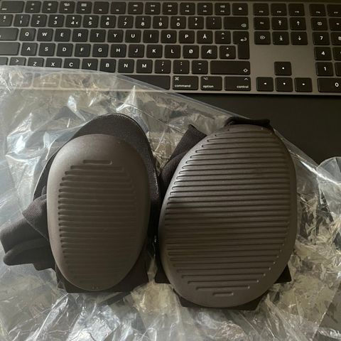 Yeezy pods str 2