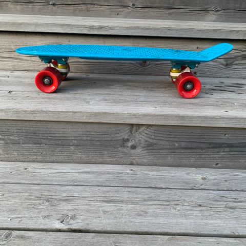 Penny skateboard. Lengde 56,5cm. Bredde 15cm.