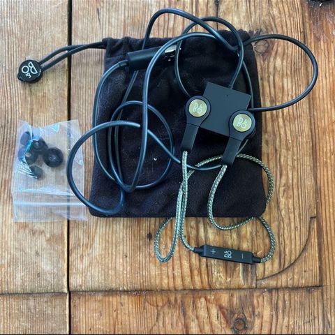 Beoplay H5 in ear