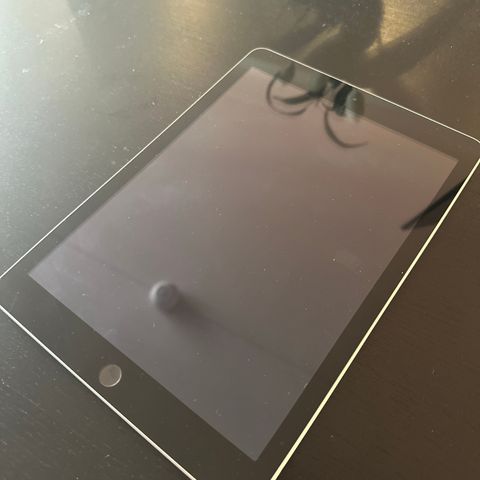 iPad (5.gen) Wifi — BILLIG