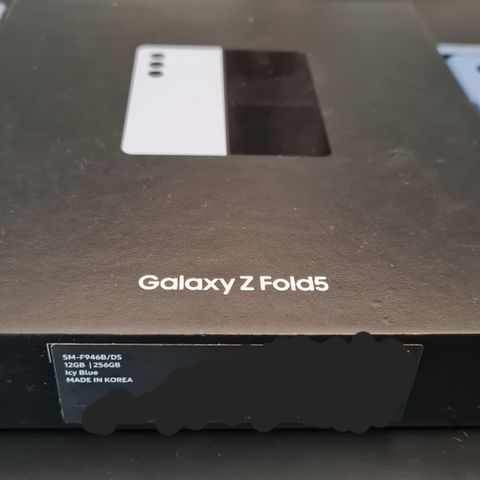 Samsung Galaxy Z fold 5 , 2 covers and privacy screen