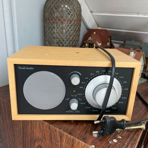 Flott Tivoli Radio - Model One - FM/AM radio til salgs
