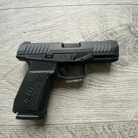 9mm pistol