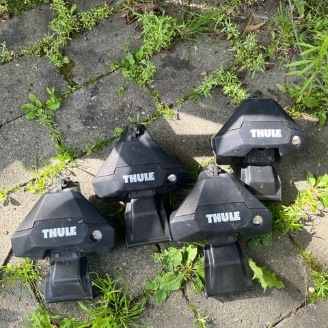 Thule Clamp Evo fot til kjøretøy 4-pakning svart | 710500  Kit 145120