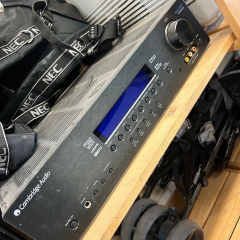 Cambridge audio azur 551R