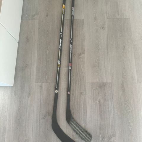 Selger hockeykølle Bauer One 30 og Bauer One 65