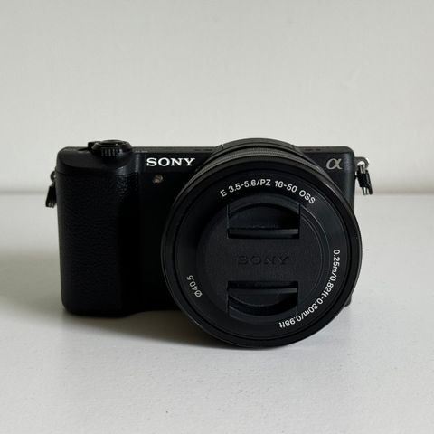 Sony a5100 med 16-50mm objektiv