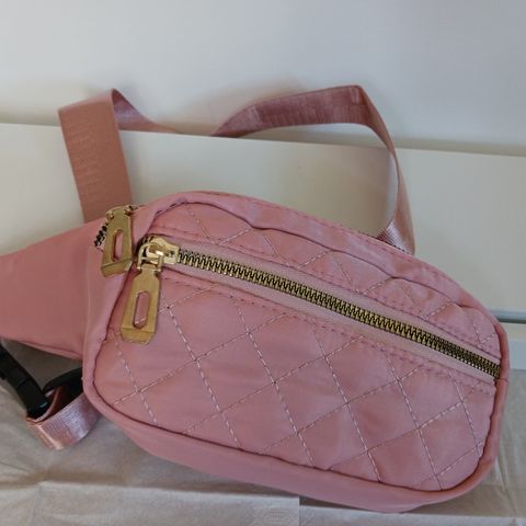 Crossbody veske / rumpetaske / midjeveske