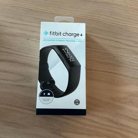 Fitbit Charge 4