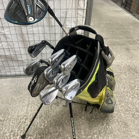 Nydelig Titleist T200 golfsett (herre)