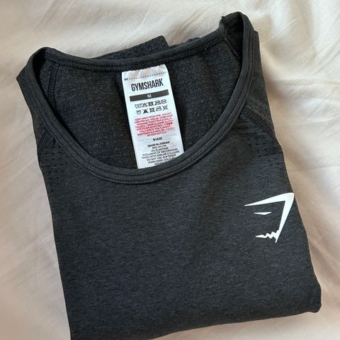 GYMSHARK - CROP TOP