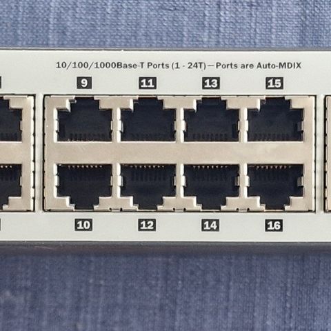 HP 1410-24G Switch