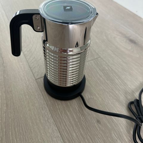 Nespresso melkeskummer