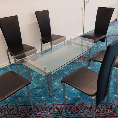 Glass bord m/eller uten stoler