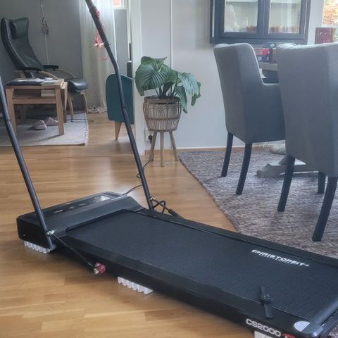 Christopeit Sport CS2000 Walking Pad (tredemølle) med staver