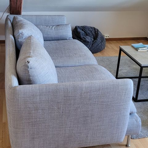 SÖDERHAMN SOFA. HOLDT AV TIL 30/7.