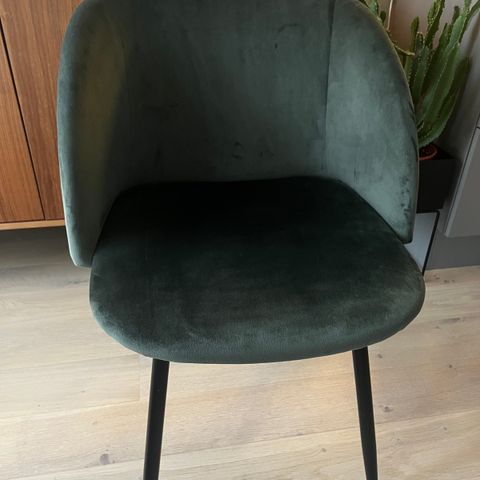 Velour stol fra Søstrene Grene