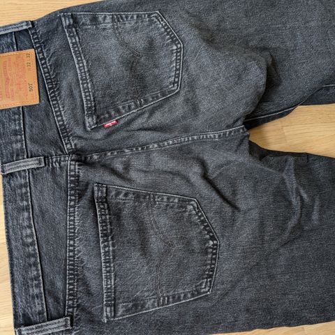 Levis 501 32x32(30)