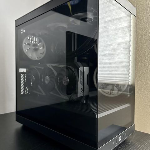 Hyte Y40 PC kabinet