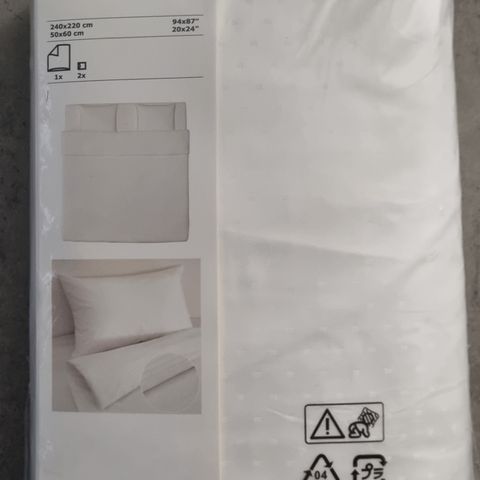Dobbeltsengesett med 2 putetrekk fra IKEA
