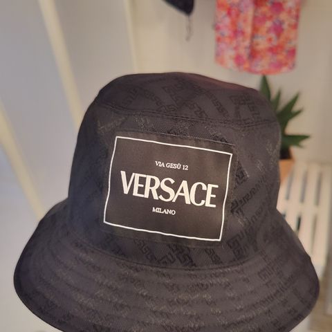 Versace bucket hatt