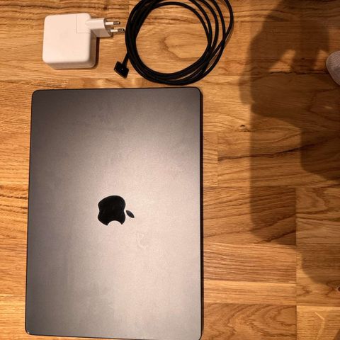 MacBook Pro 14 - 18/512gb 2023