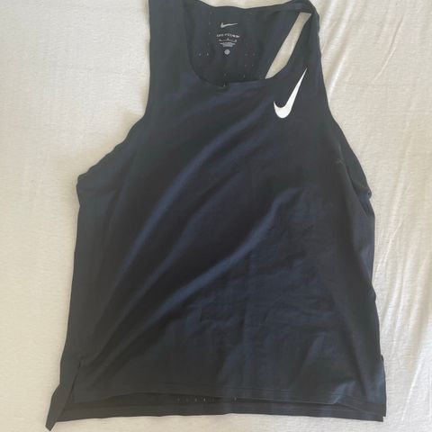 Nike aeroswift singlet