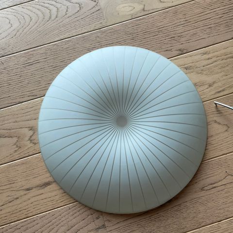 Calypso taklampe fra IKEA