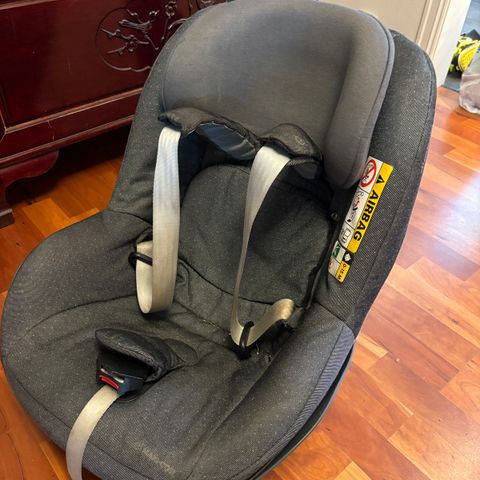 Maxi Cosi Pebble Plus og Two way Pearl - FamilyFix ISOFIX - Barnesete og base